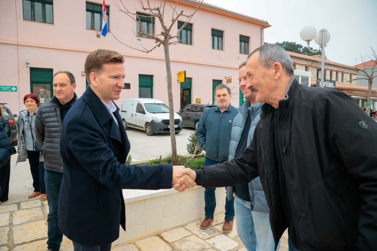 Radni posjet Dugom otoku: Jačanje obrazovne, prometne i zdravstvene infrastrukture