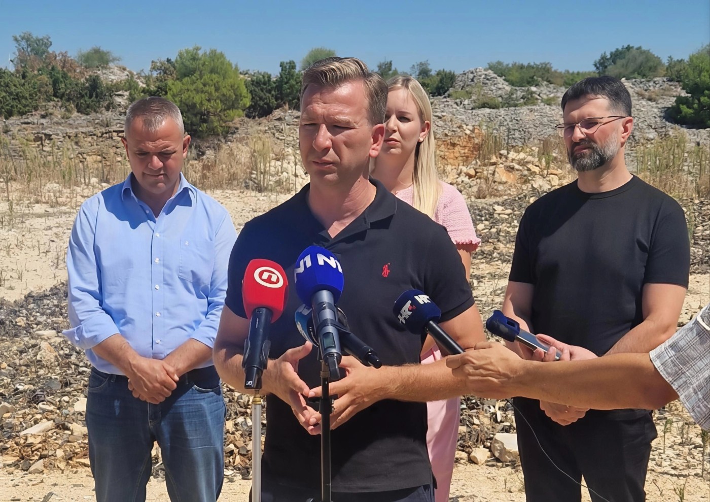 Bilaver, Bulić i saborski zastupnici iz Benkovca: Ovo je ekocid, odgovorni moraju odgovarati, a lokaciju ćemo sanirati uz pomoć Vlade