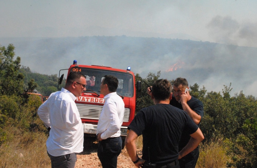 Župan i zamjenici iskazali potporu vatrogascima