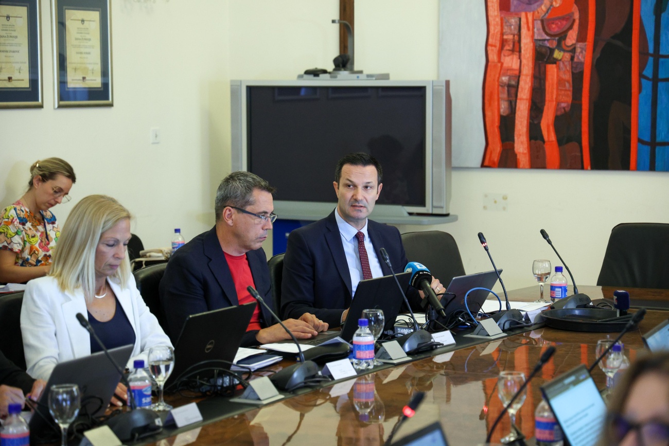 Zadarska županija među liderima u izdavanju građevinskih dozvola: Župan Bilaver najavio daljnje ubrzanje postupaka!