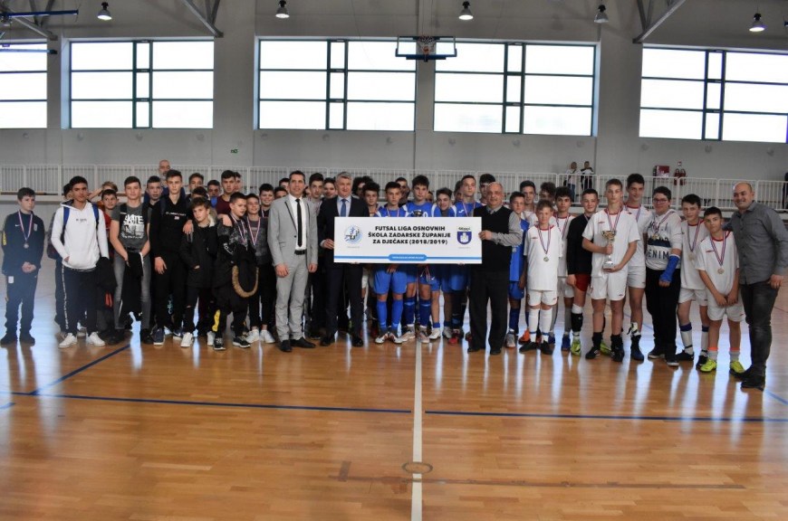 Učenici OŠ Kruno Krstić pobjednici županijske futsal lige