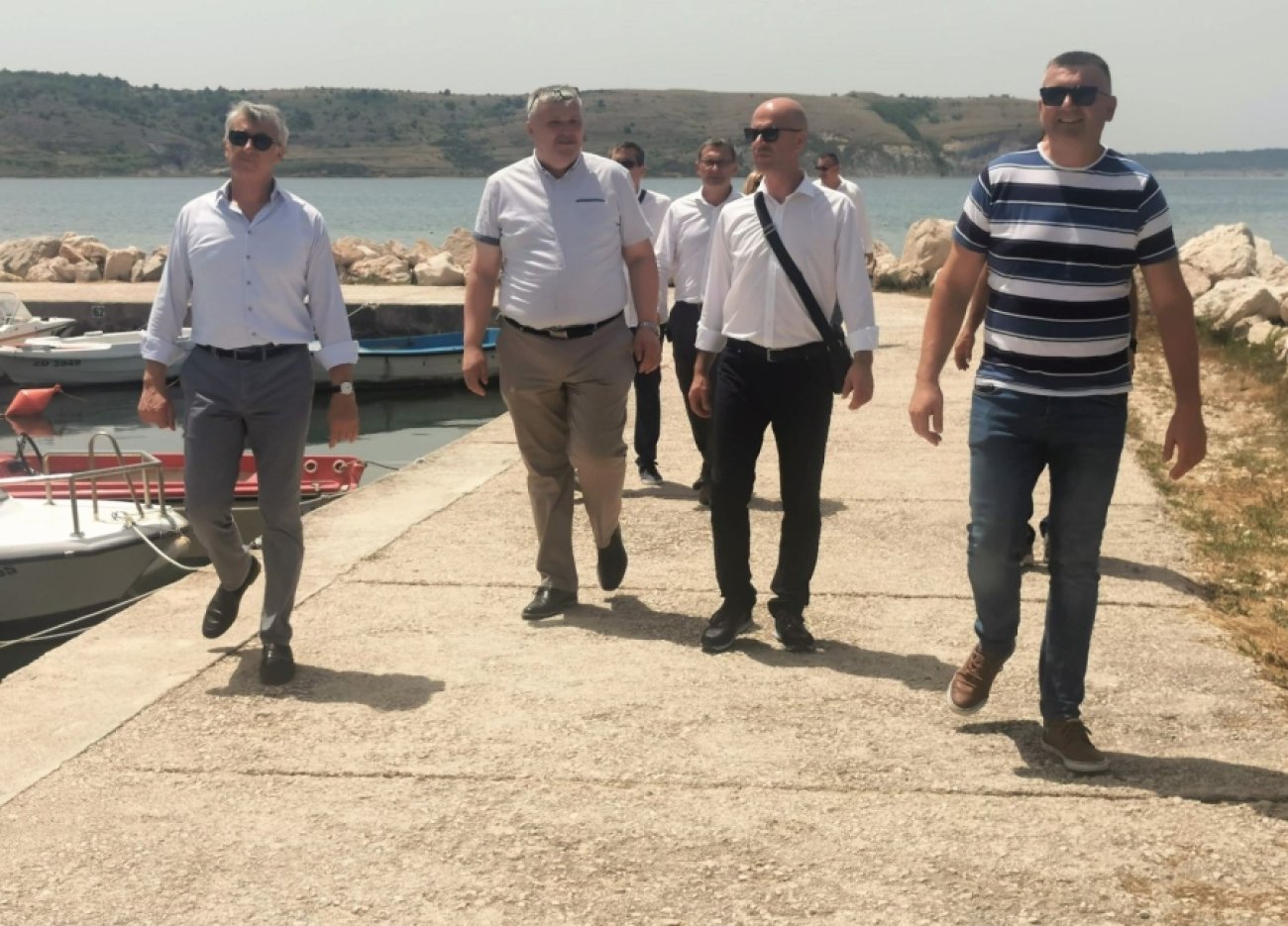 Obilazak projekata u Općini Ražanac: Uređena plaža u Ljupču, kreću radovi na luci u Rtini