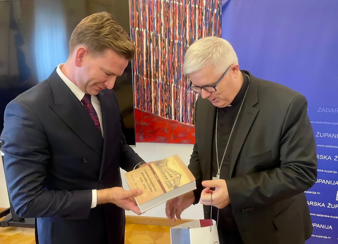 Božićni susret župana Bilavera i nadbiskupa Zgrablića u Domu Zadarske županije