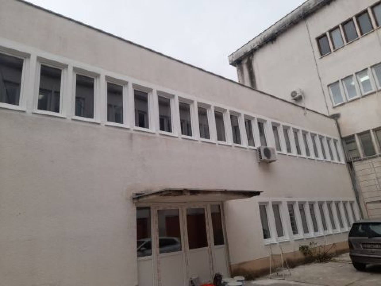 ZAMJENA POSTOJEĆE I UGRADNJA NOVE STOLARIJE NA ZGRADI DOMA ZDRAVLJA ZADARSKE  ŽUPANIJE, RADNE JEDINICE OBROVAC