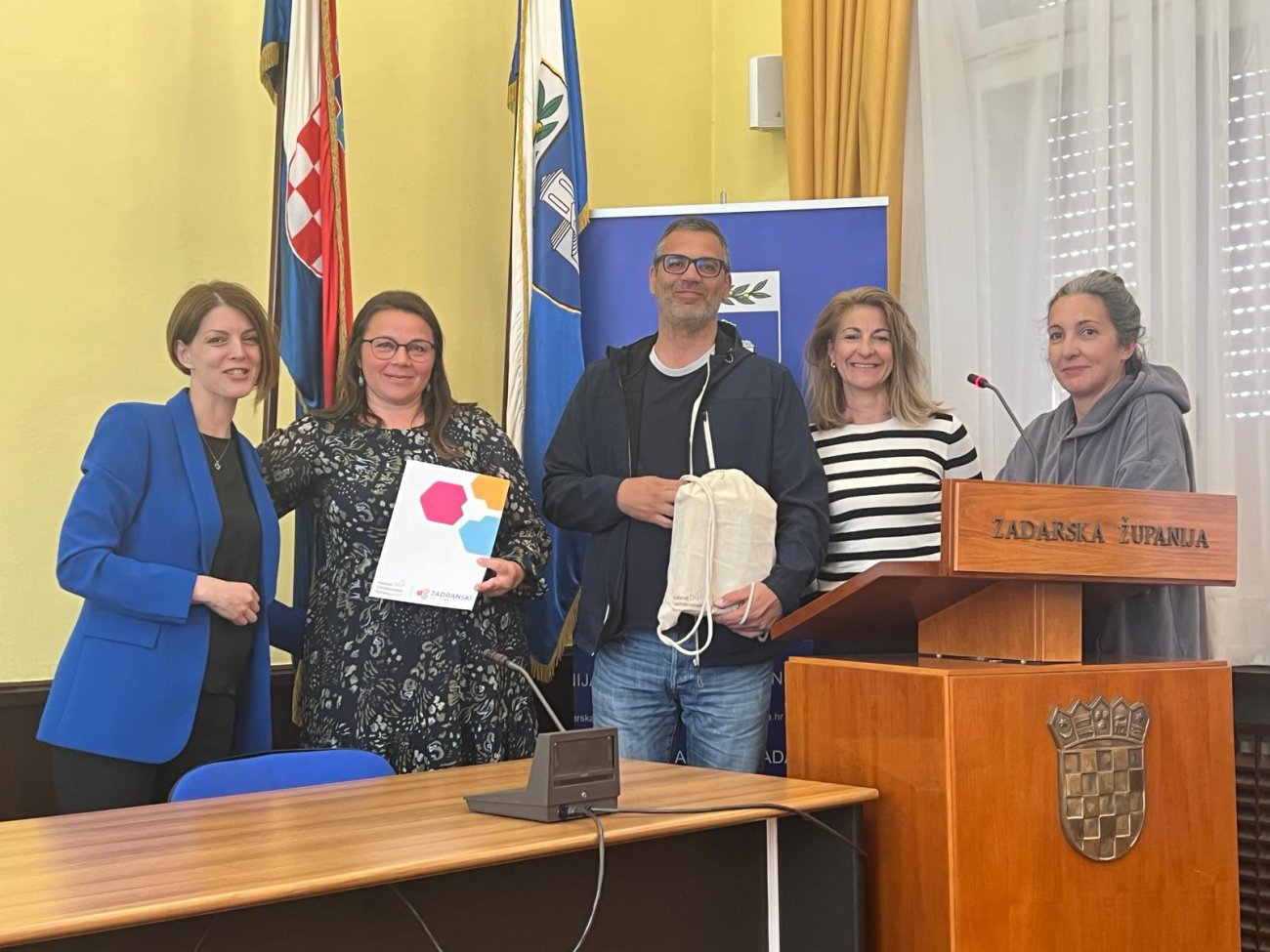 Zadarska županija organizirala edukaciju timova za rad s darovitim učenicima osnovnih škola