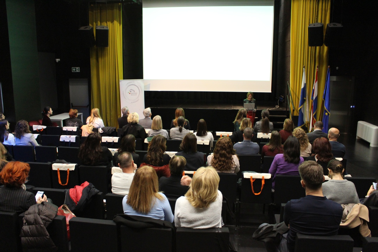 Zbog pomoćnika u nastavi djeca s teškoćama nisu sama