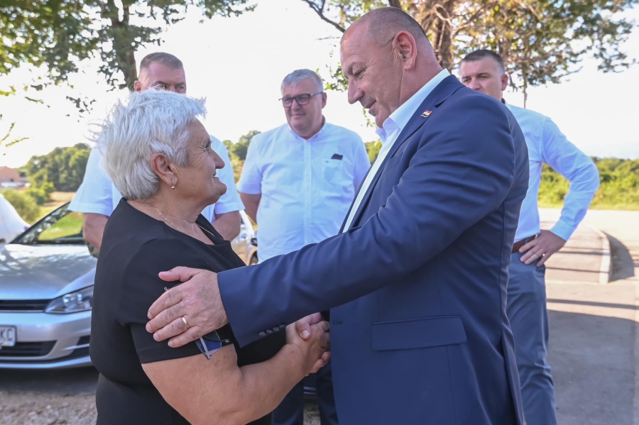 Ministar Medved u Radovinu na godišnjici pogibije branitelja Stipana Dundovića