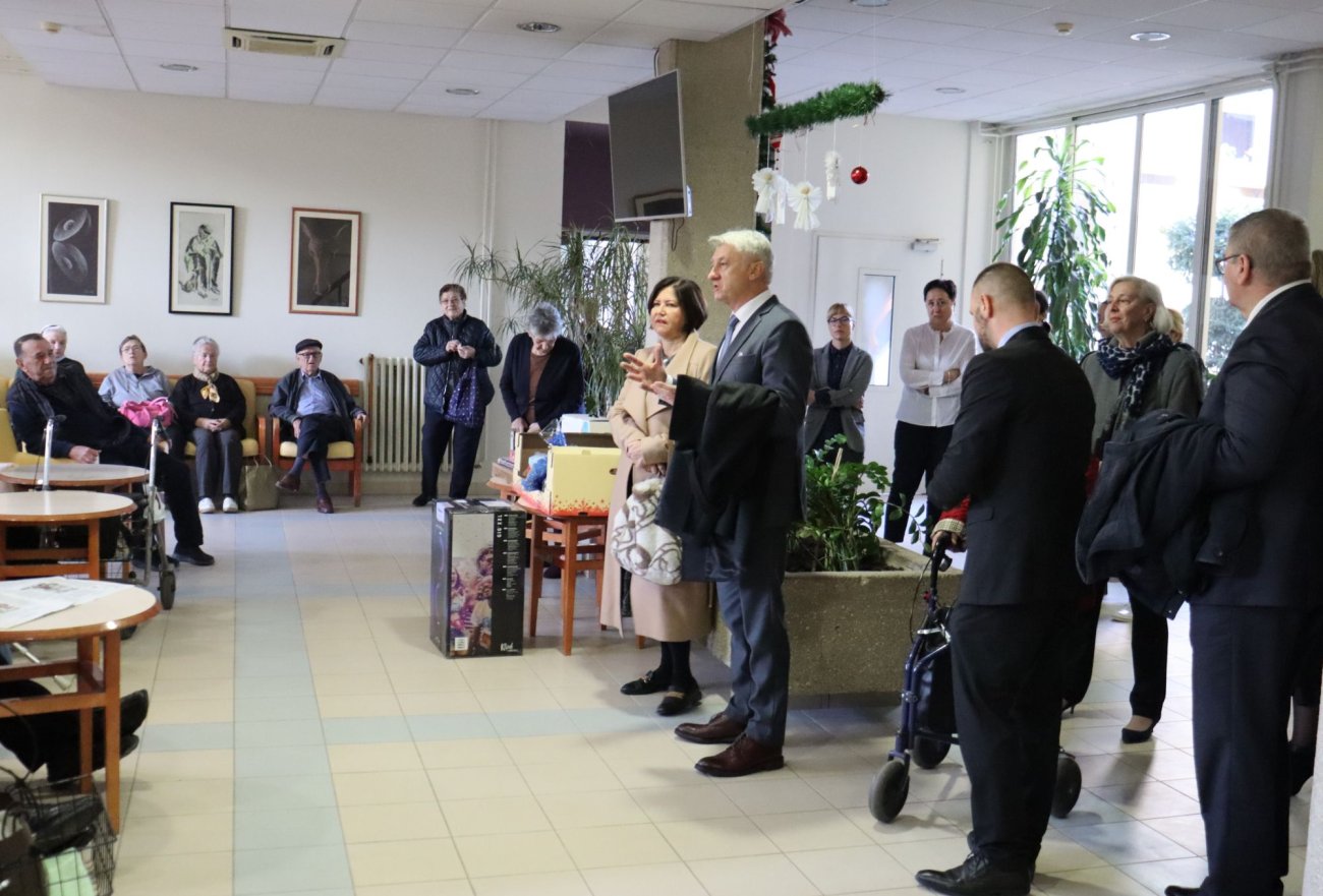 U 2023. godini isplaćeno gotovo milijun eura za novorođene bebe i za smještaj u privatnim domovima za starije