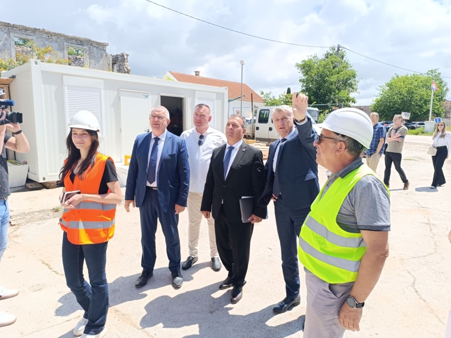 Ministar Beroš posjetio gradilište Hospicija u Babindubu, radovi gotovi do kraja godine