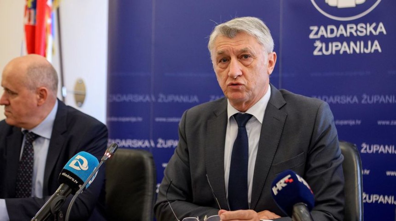 Poruka župana Longina učenicima: Nemojte dobru staru knjigu u potpunosti zamijeniti ekranima