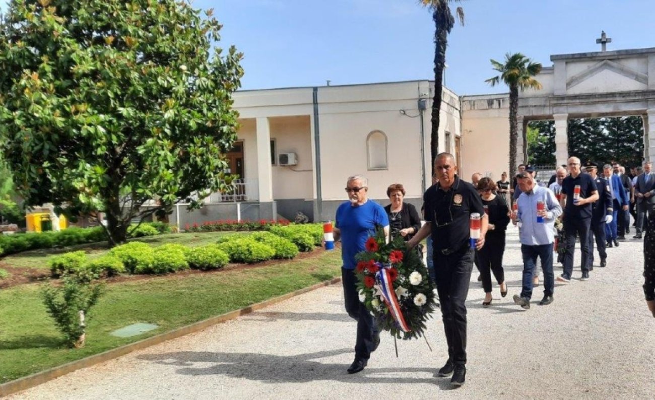 Povodom Dana državnosti odana počast poginulim hrvatskim braniteljima