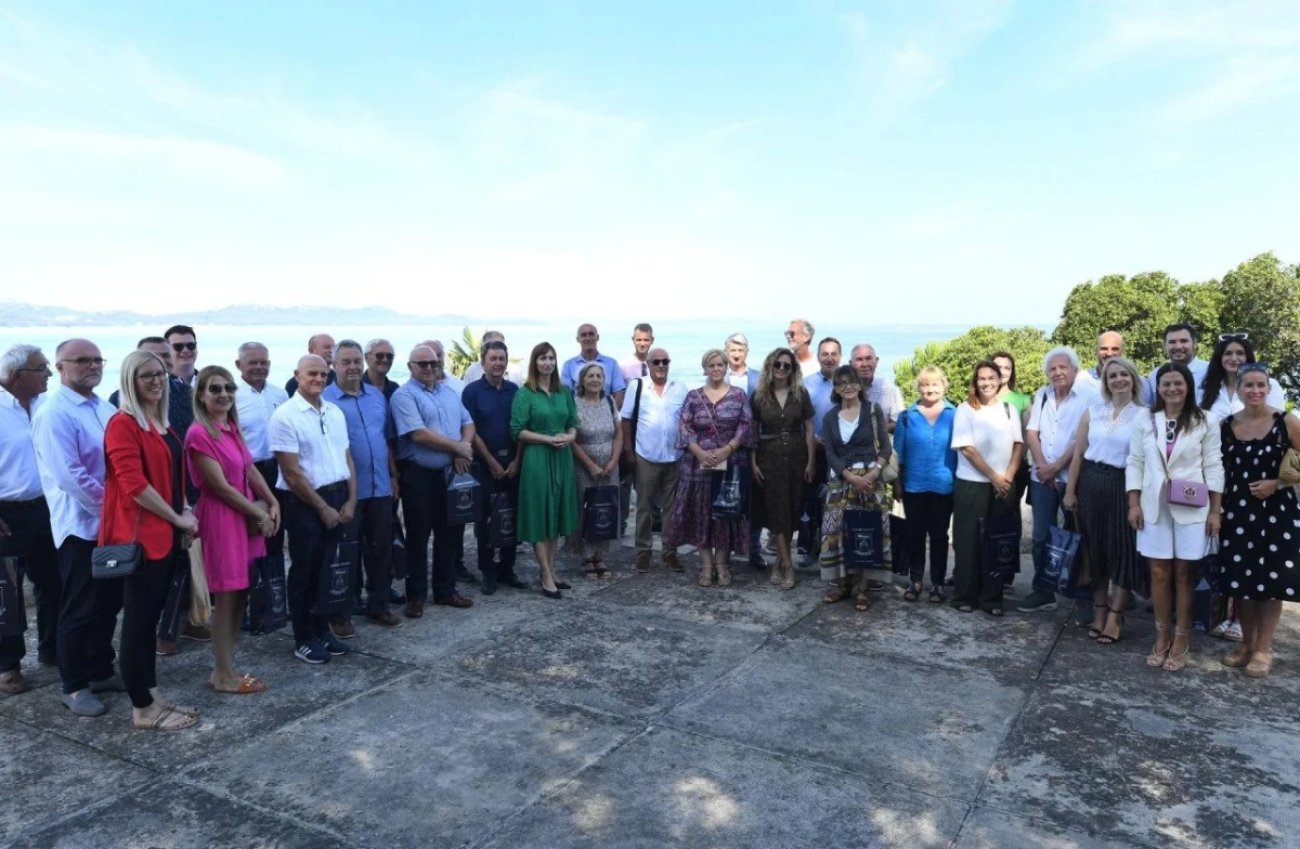 Tko su najbolji vinari, maslinari i OPG-ovi Zadarske županije? Evo kako je bilo na dodjeli priznanja i tko se s kim družio...